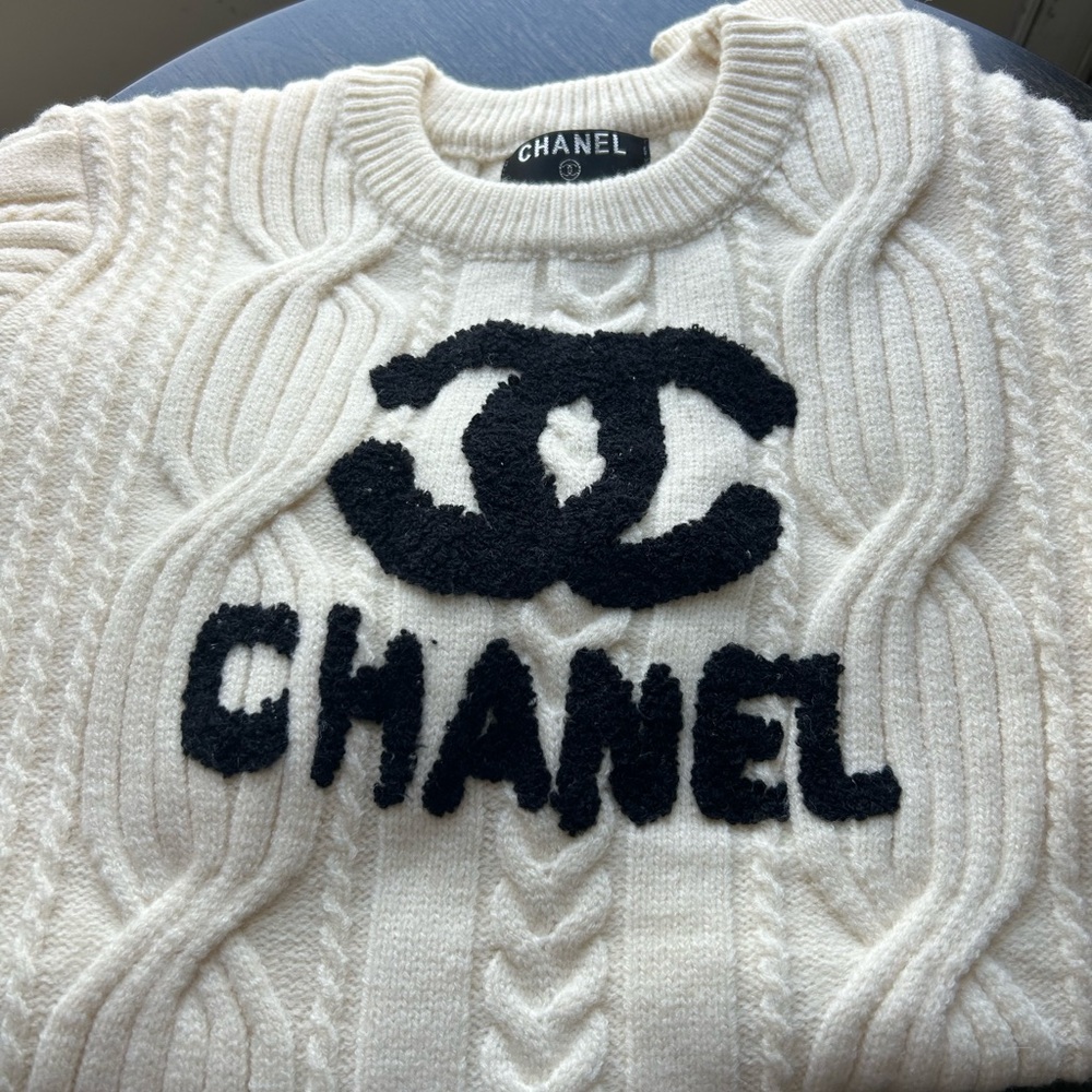 Chanel White and Black Cable Knit Sweater